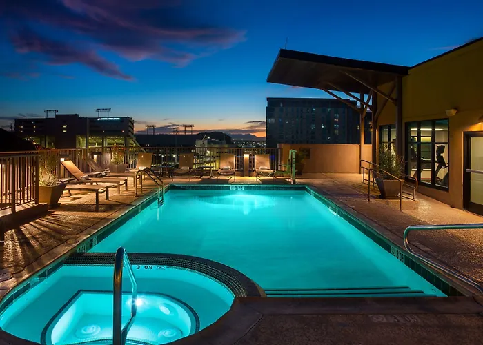 Hotel By Marriott Downtown/university